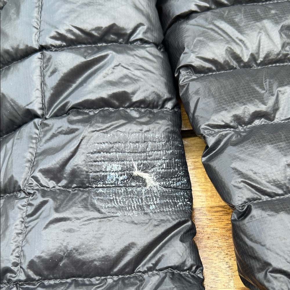 Mountain Hardware Ghost Whisperer Down Jacket Small $300 Retail - Picture 6 of 11